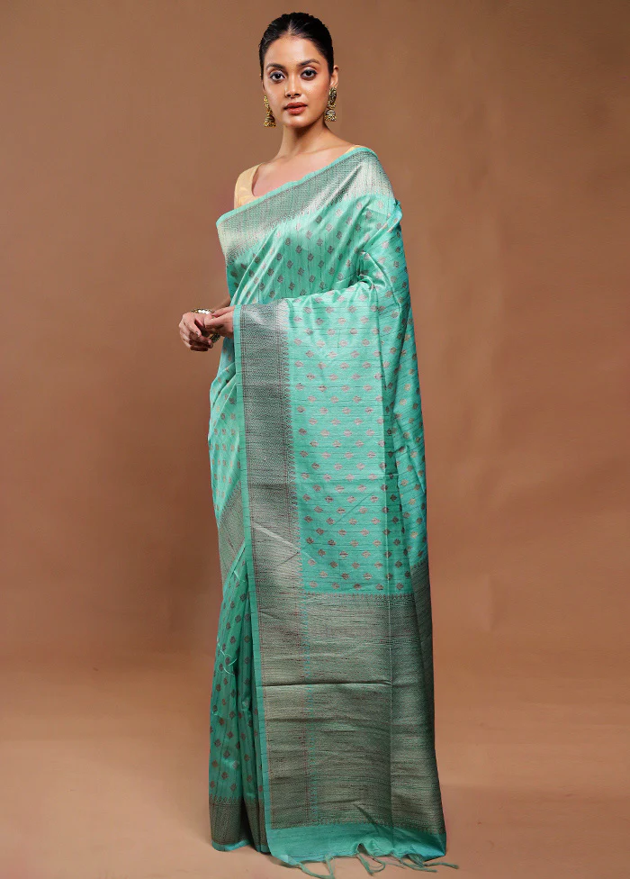 Green Tussar Silk Saree With Blouse Piece - Image 4