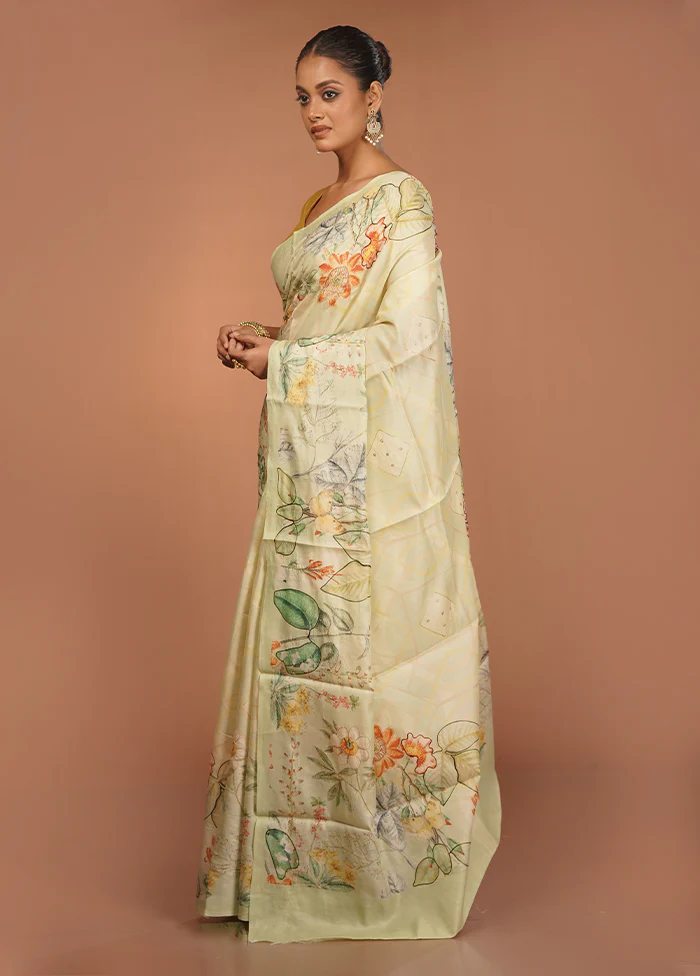 Green Tussar Silk Saree With Blouse Piece - Image 4