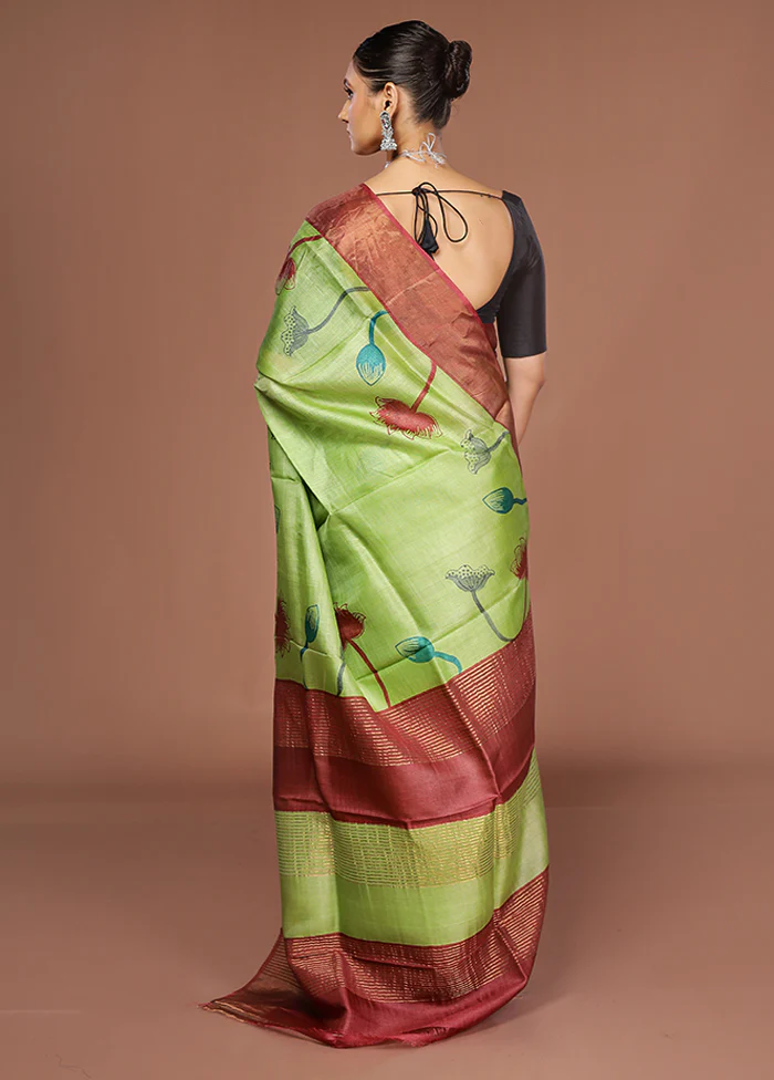 Green Tussar Silk Saree With Blouse Piece - Image 3