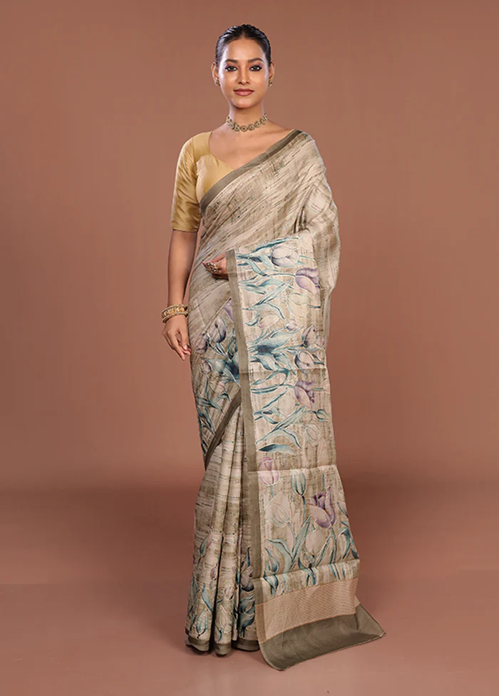 Green Tussar Silk Saree With Blouse Piece - Image 2