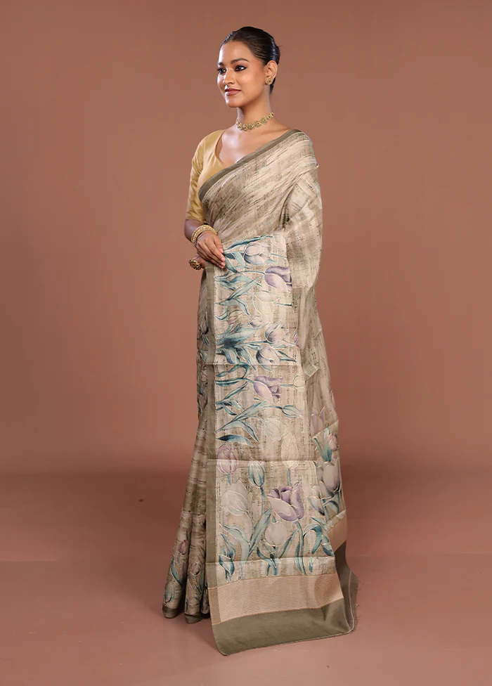 Green Tussar Silk Saree With Blouse Piece - Image 4