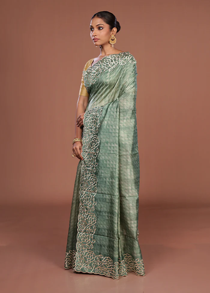 Green Tussar Silk Saree With Blouse Piece - Image 4