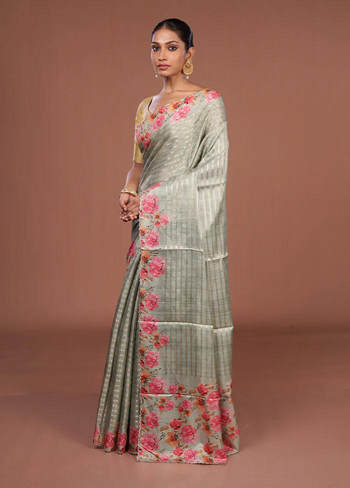 Green Tussar Silk Saree With Blouse Piece - Image 4