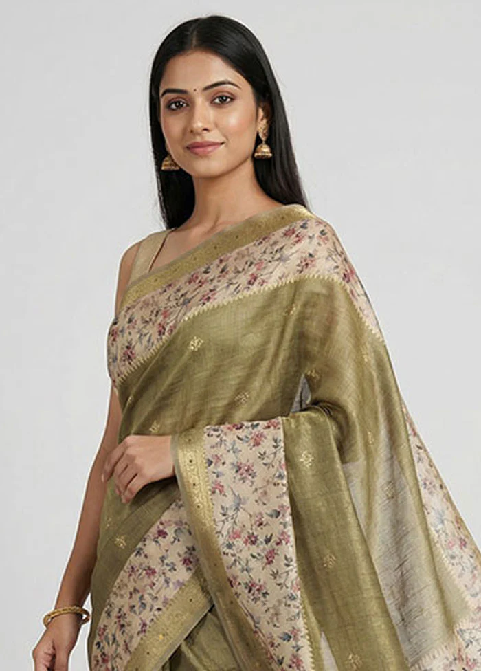 Green Tussar Silk Saree With Blouse Piece - Image 2