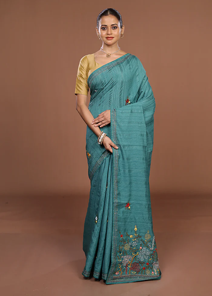 Green Tussar Silk Saree With Blouse Piece - Image 2
