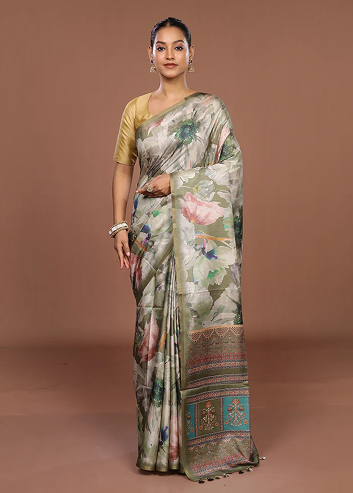 Green Tussar Silk Saree With Blouse Piece - Image 2