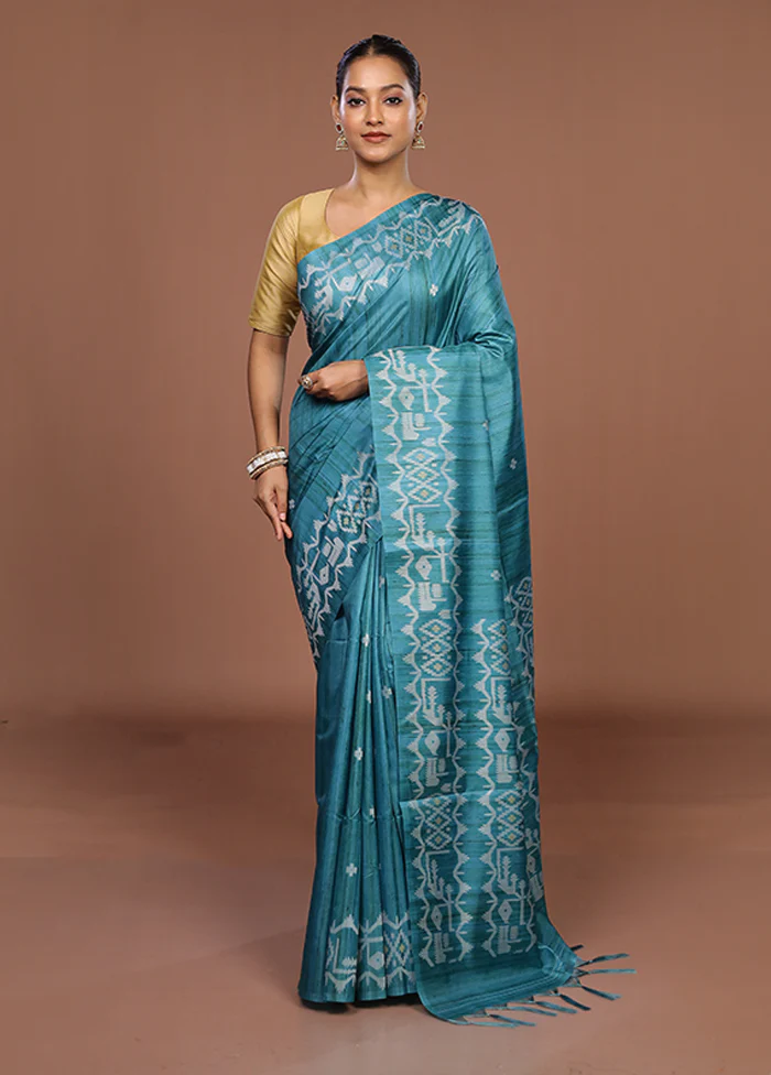 Green Tussar Silk Saree With Blouse Piece - Image 2