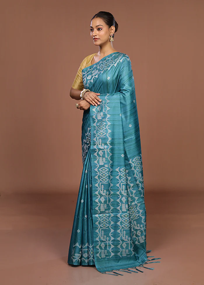 Green Tussar Silk Saree With Blouse Piece - Image 4