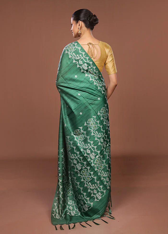 Green Tussar Silk Saree With Blouse Piece - Image 3