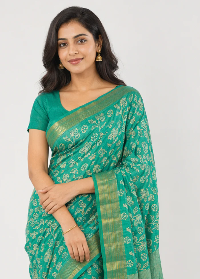 Green Tussar Silk Saree With Blouse Piece - Image 2