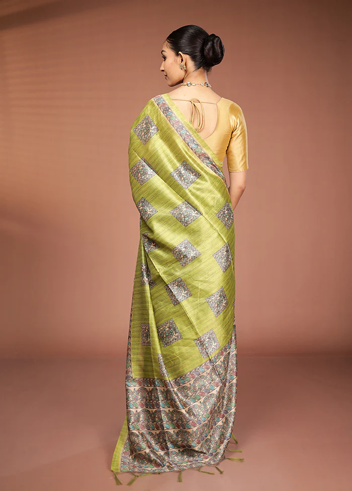 Green Tussar Silk Saree With Blouse Piece - Image 3