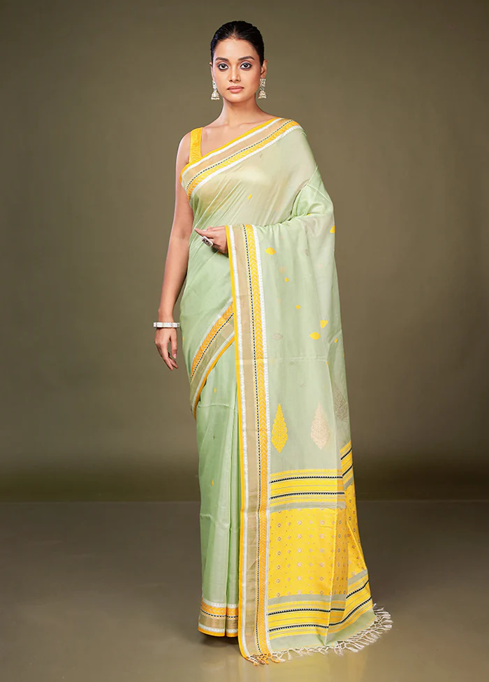 Green Tussar Silk Saree With Blouse Piece - Image 2