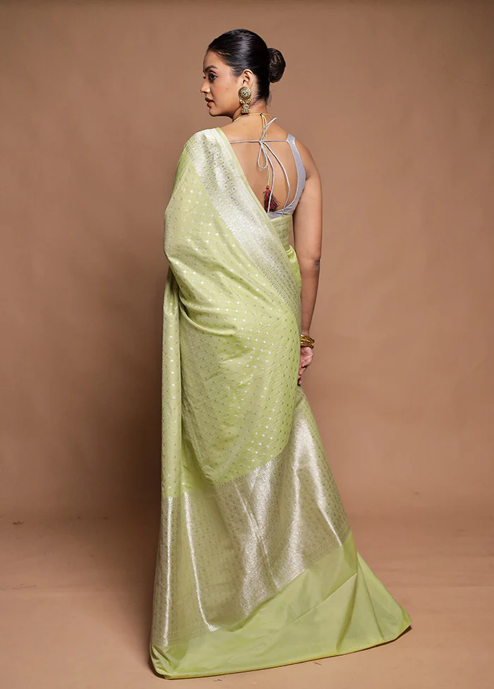 Green Uppada Silk Saree With Blouse Piece - Image 3