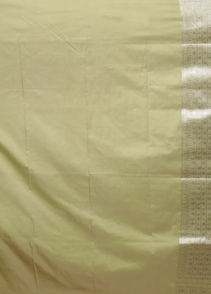 Green Uppada Silk Saree With Blouse Piece - Image 5