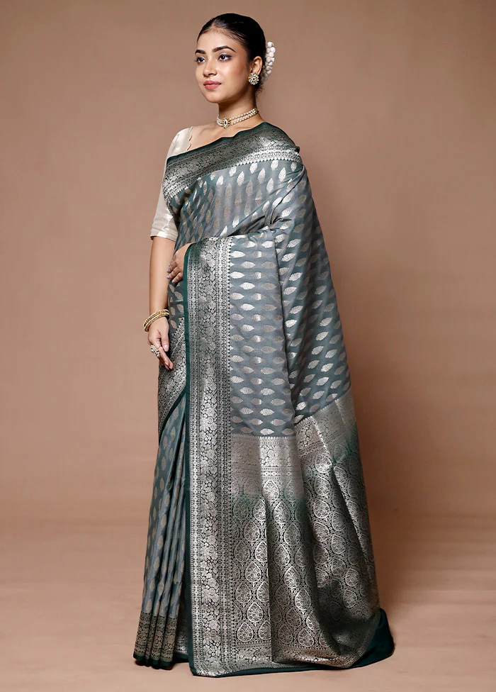 Green Uppada Silk Saree With Blouse Piece - Image 4