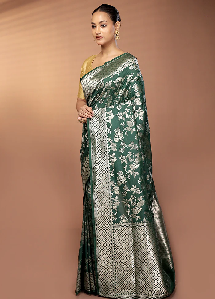 Green Uppada Silk Saree With Blouse Piece - Image 4