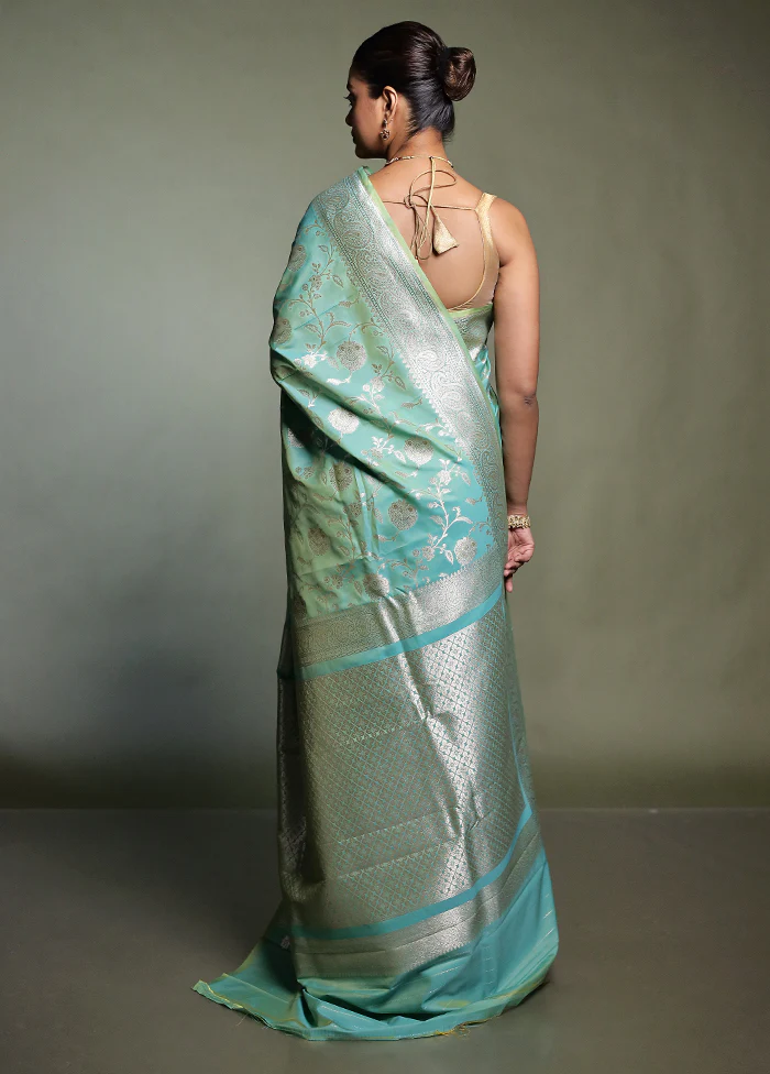 Green Uppada Silk Saree With Blouse Piece - Image 3