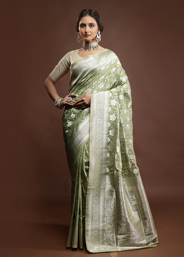 Green Uppada Silk Saree With Blouse Piece - Image 2