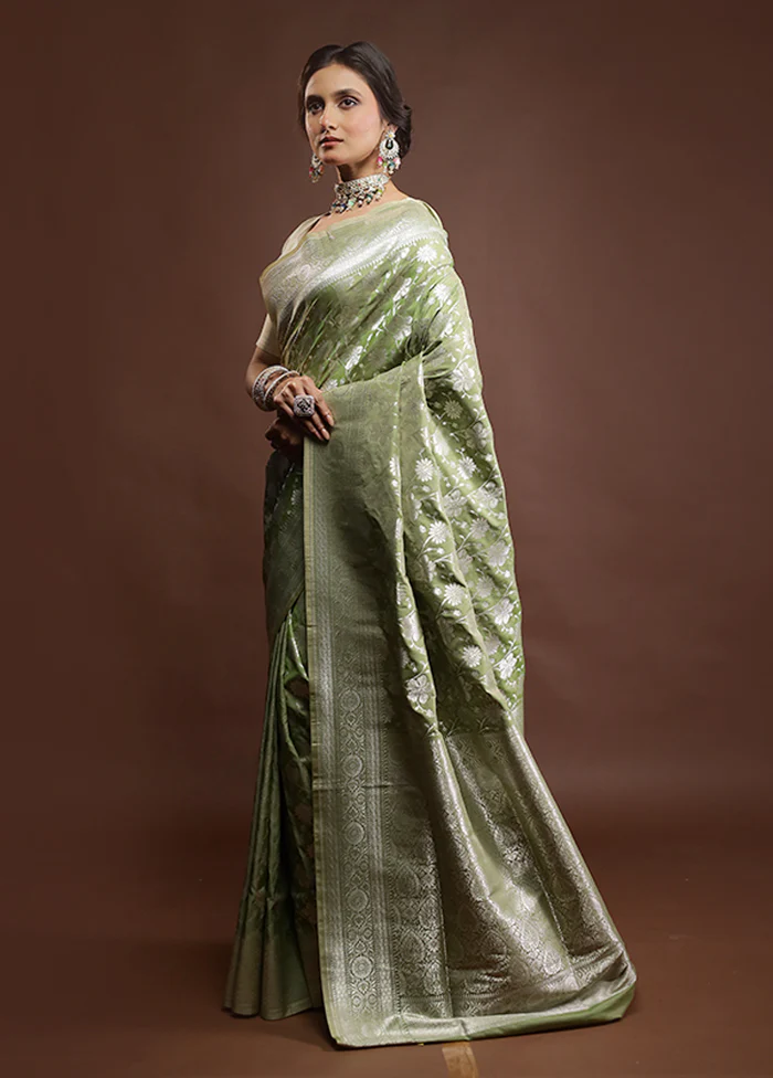 Green Uppada Silk Saree With Blouse Piece - Image 4