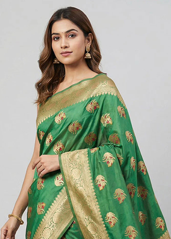 Green Uppada Silk Saree With Blouse Piece - Image 2