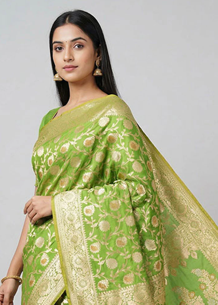Green Uppada Silk Saree With Blouse Piece - Image 2