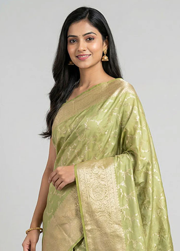Green Uppada Silk Saree With Blouse Piece - Image 2