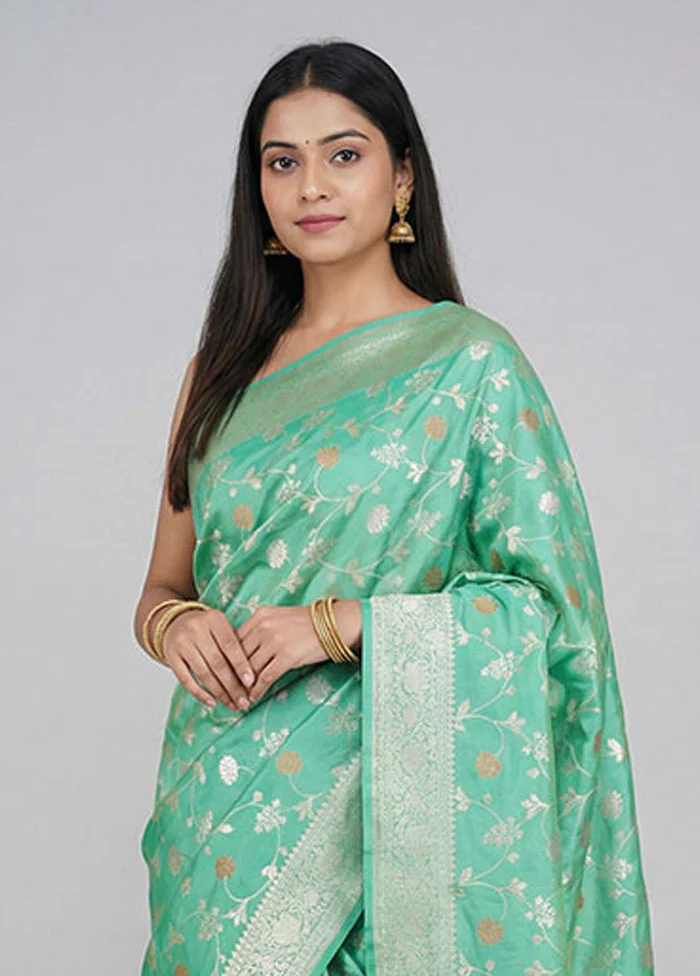 Green Uppada Silk Saree With Blouse Piece - Image 2