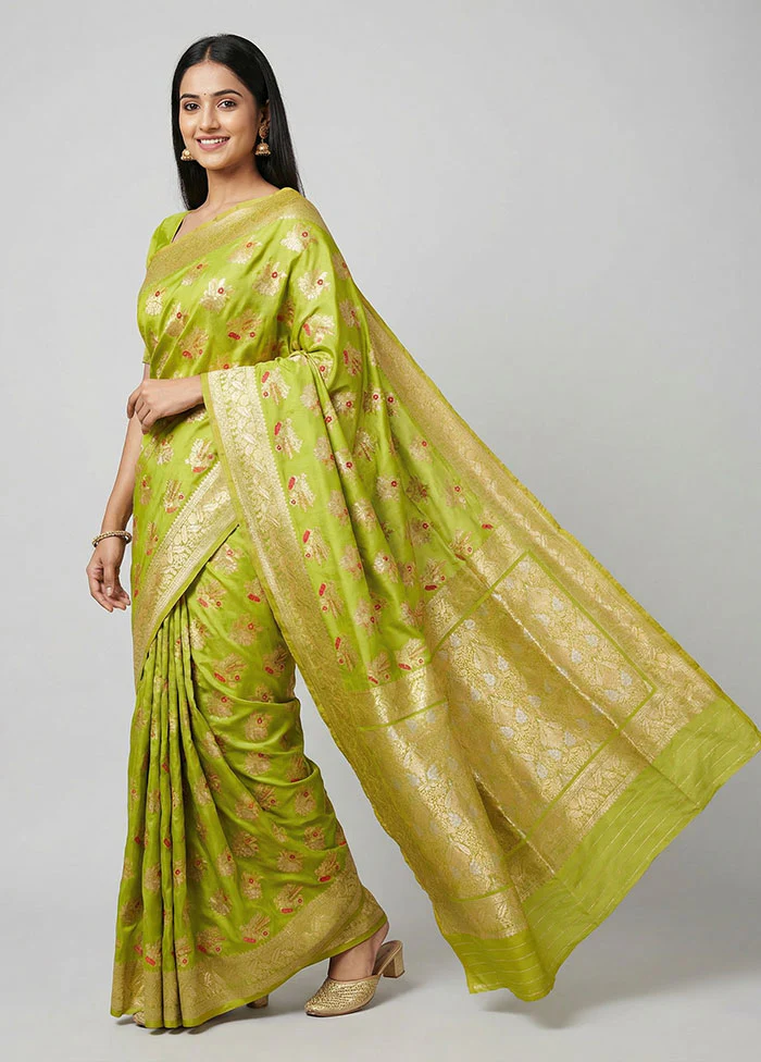 Green Uppada Silk Saree With Blouse Piece