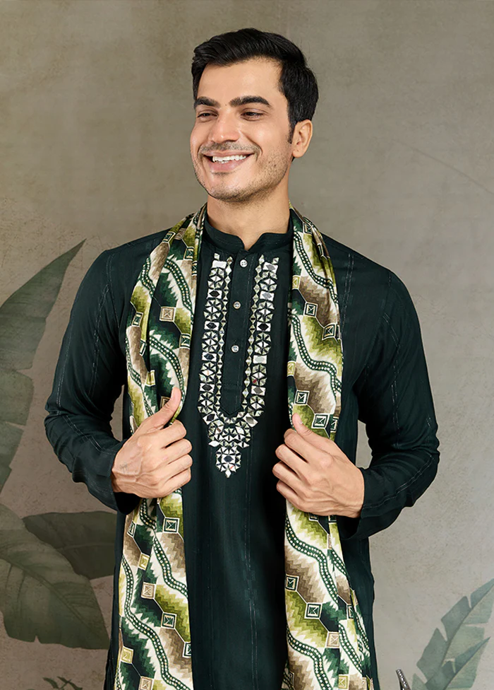 Green Viscose Kurta & Pajama Set - Image 2