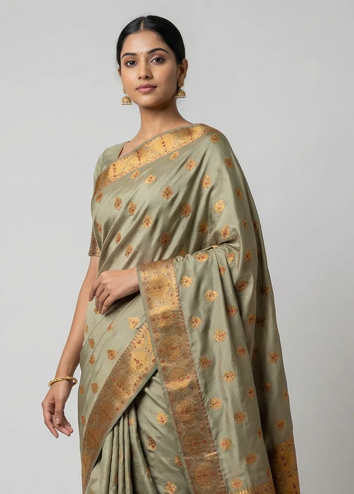 Grey Assam Silk Saree With Blouse Piece - Image 2