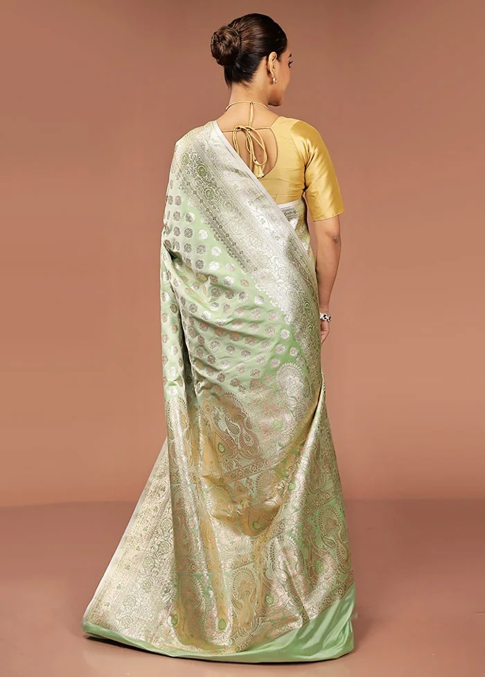 Green Banarasi Silk Saree With Blouse Piece - Image 3