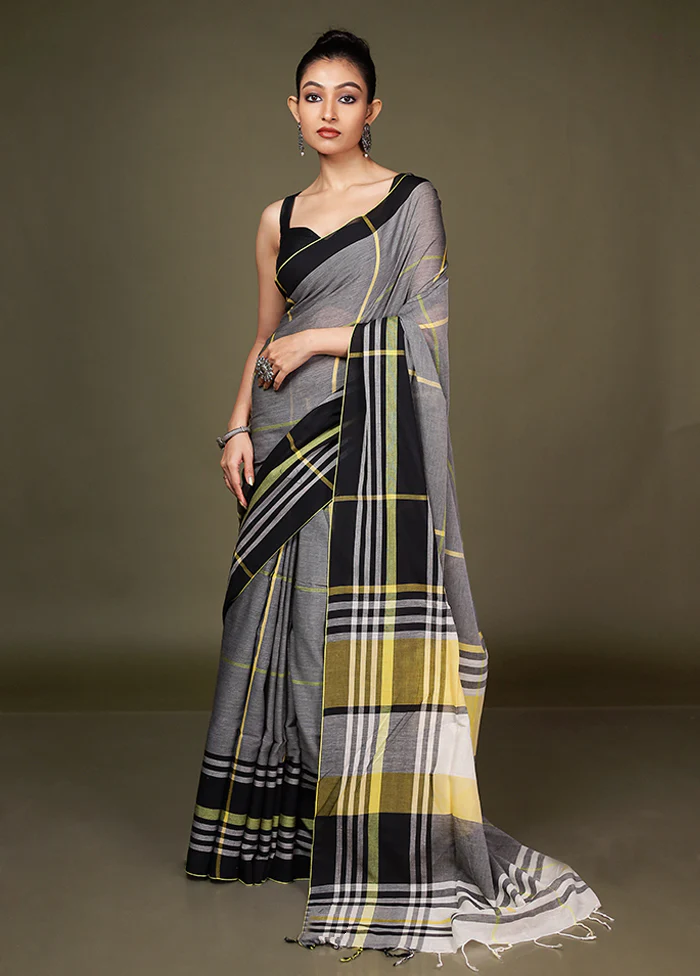 Grey Cotton Saree With Blouse Piece - Image 4