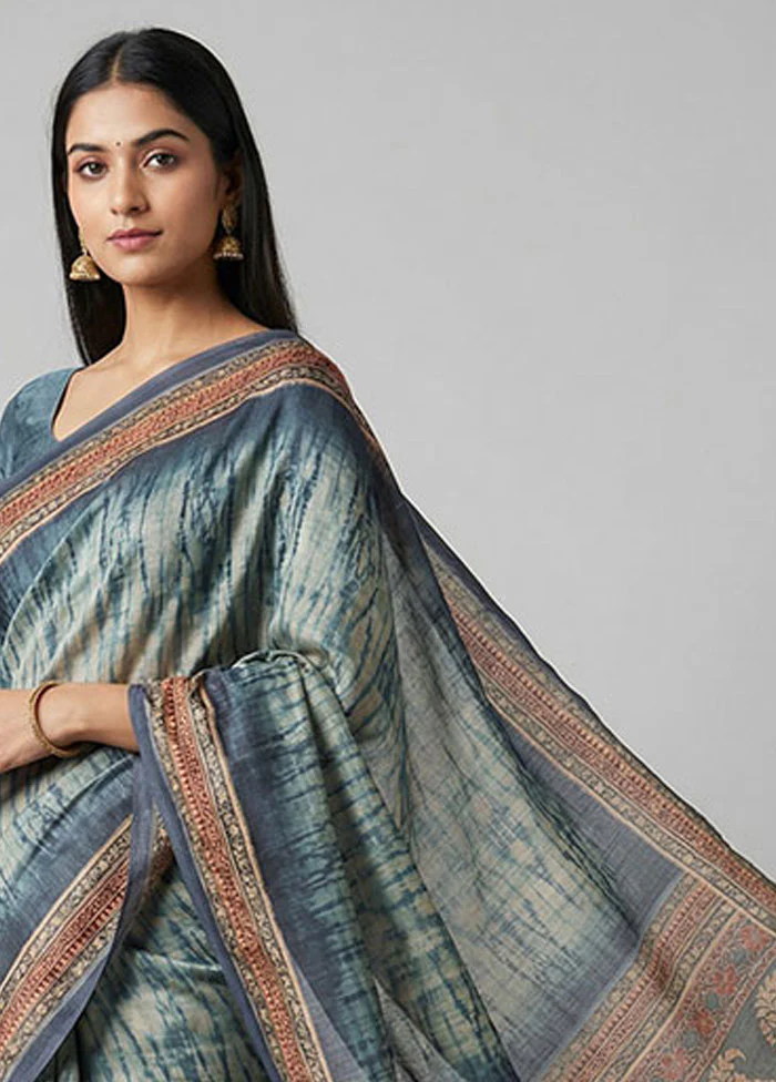 Grey Dupion Silk Saree With Blouse Piece - Image 2