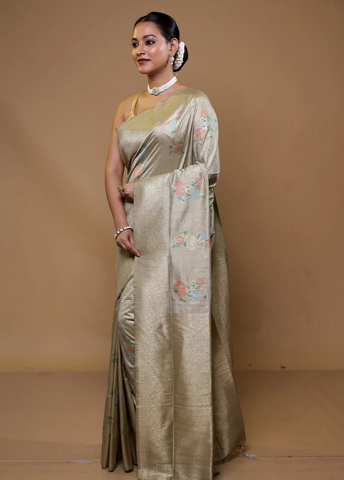 Grey Dupion Silk Saree With Blouse Piece - Image 4