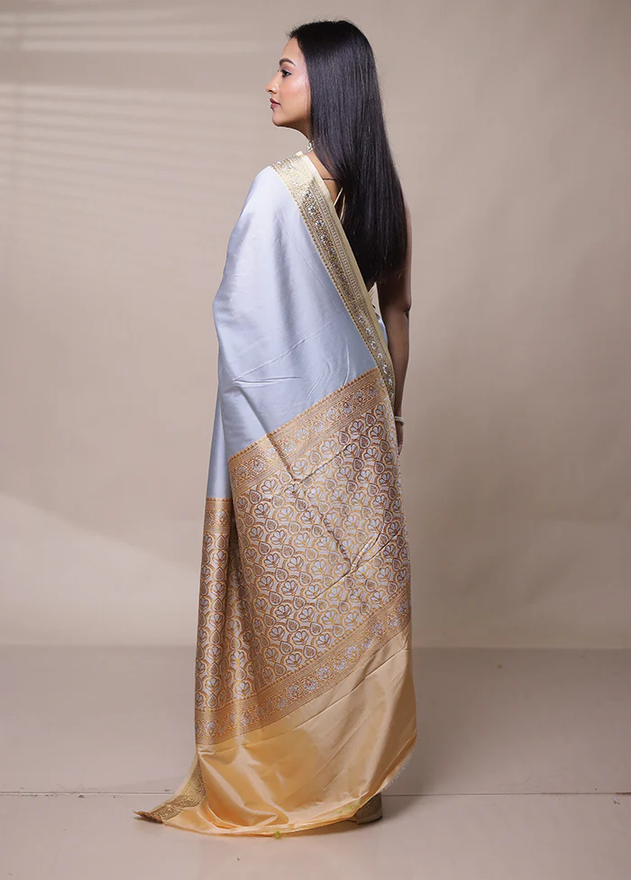 Grey Dupion Silk Saree With Blouse Piece - Image 3