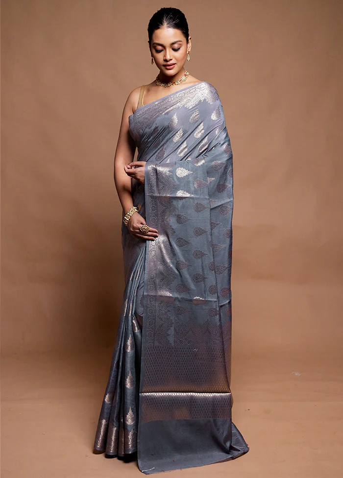 Grey Dupion Silk Saree With Blouse Piece - Image 4