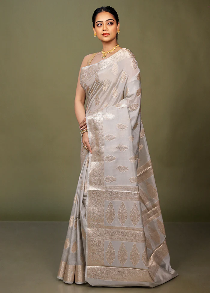 Grey Dupion Silk Saree With Blouse Piece - Image 4