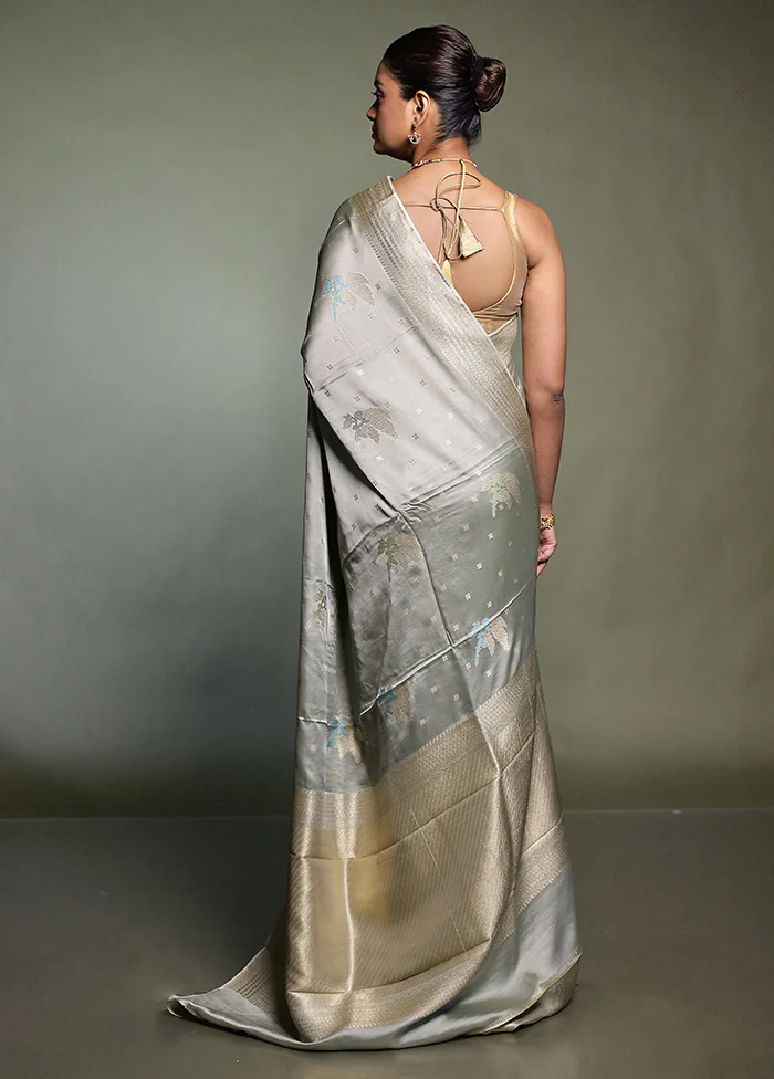 Grey Dupion Silk Saree With Blouse Piece - Image 3
