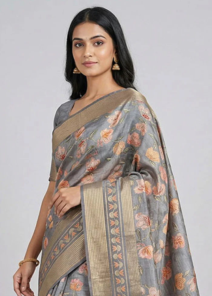 Grey Dupion Silk Saree With Blouse Piece - Image 2