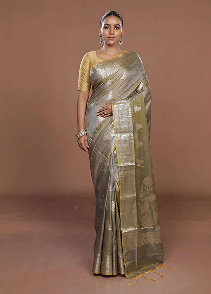 Grey Dupion Silk Saree With Blouse Piece - Image 2