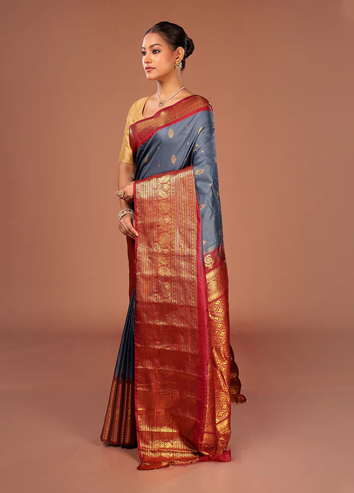 Grey Gadwal Silk Saree Without Blouse Piece - Image 4