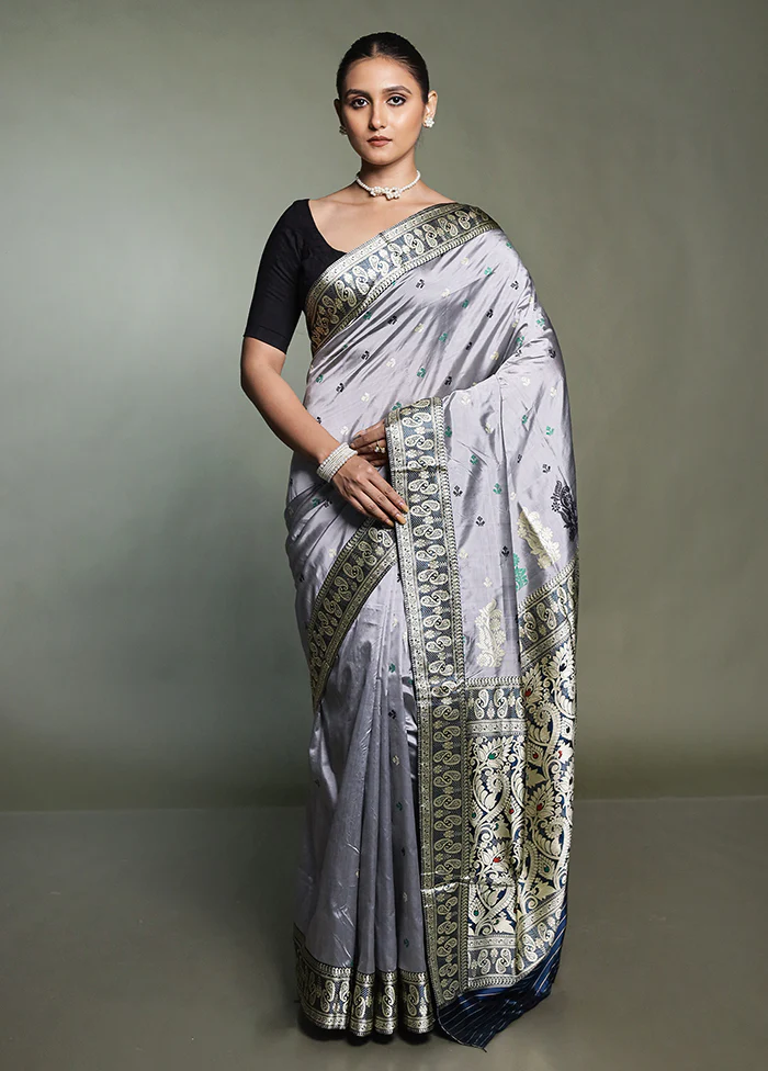 Grey Handloom Assam Pure Silk Saree With Blouse Piece - Image 2