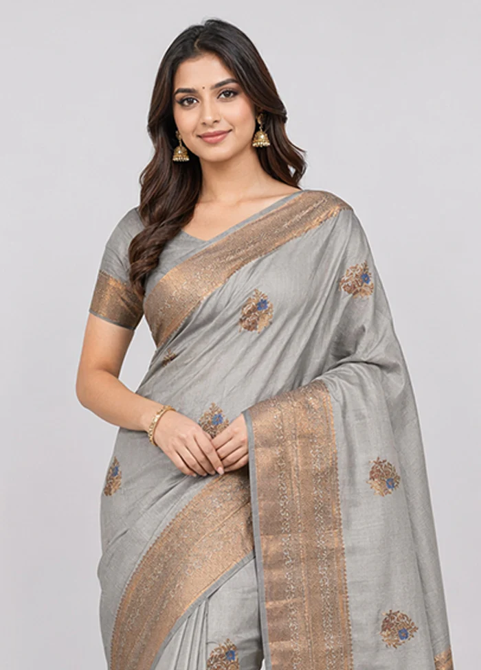 Grey Handloom Dupion Pure Silk Saree With Blouse Piece - Image 2