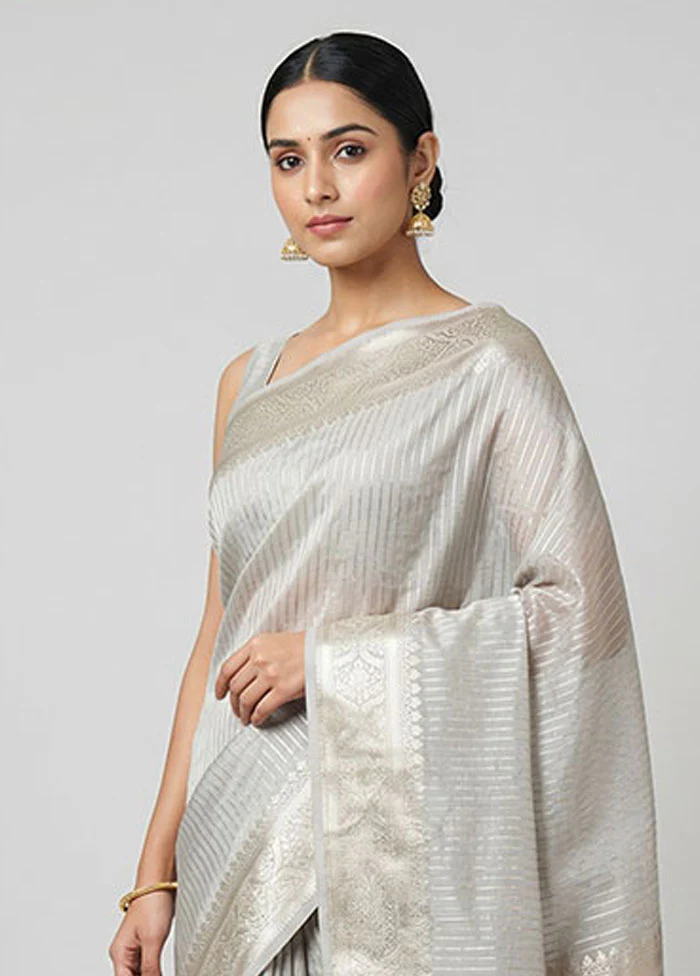 Grey Handloom Dupion Silk Saree With Blouse Piece - Image 2