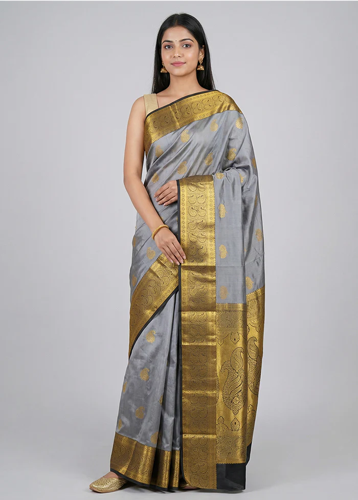 Grey Handloom Kanchipuram Pure Silk Saree With Blouse Piece