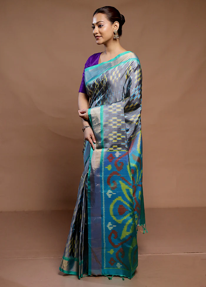Grey Handloom Kanchipuram Pure Silk Saree With Blouse Piece - Image 4