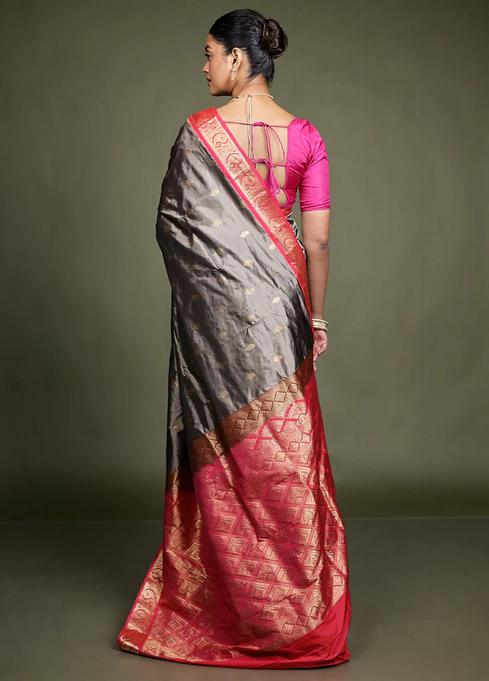 Grey Handloom Kanchipuram Pure Silk Saree With Blouse Piece - Image 3