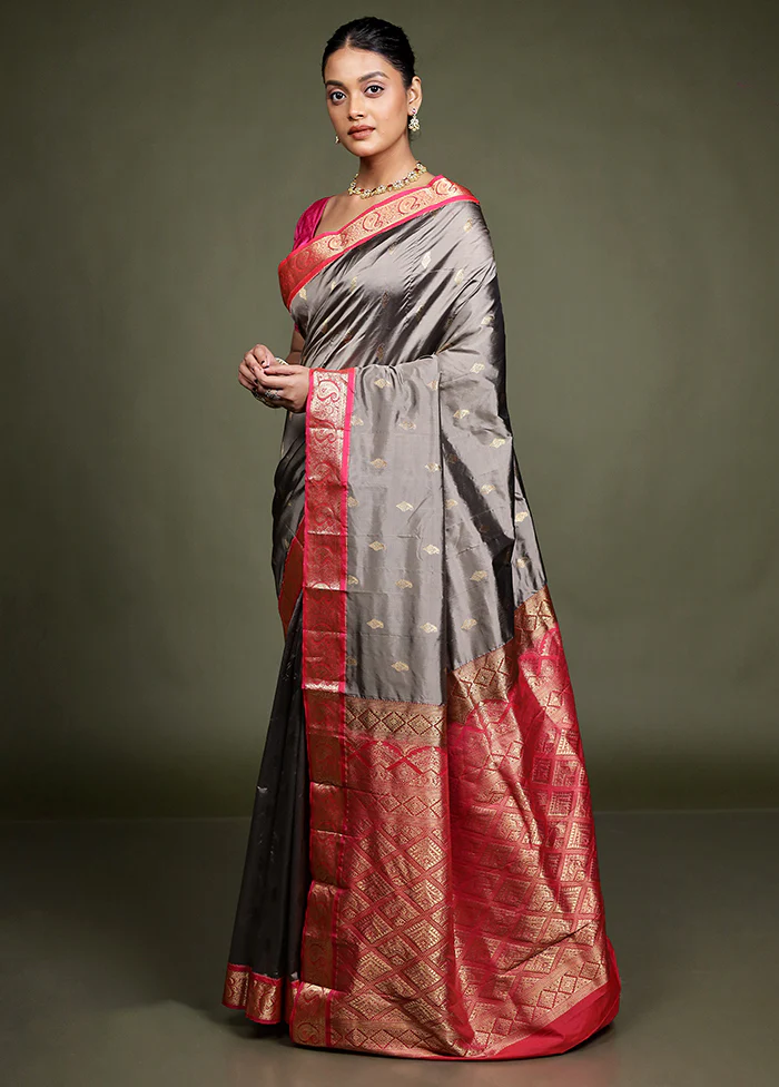 Grey Handloom Kanchipuram Pure Silk Saree With Blouse Piece - Image 4