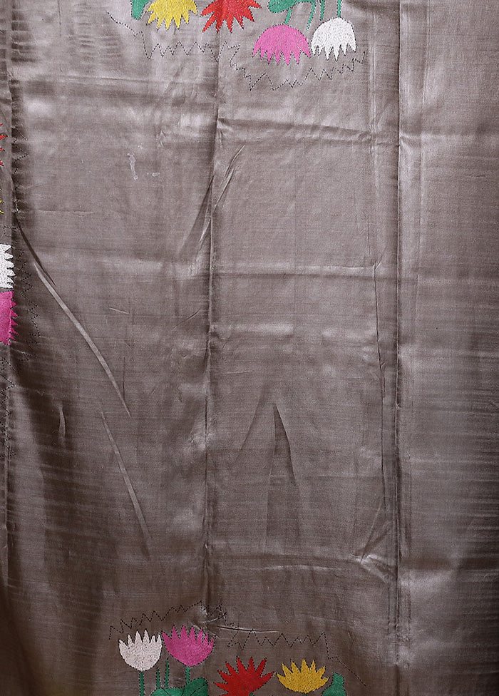 Grey Handloom Kantha Stitch Pure Silk Saree With Blouse Piece - Image 5
