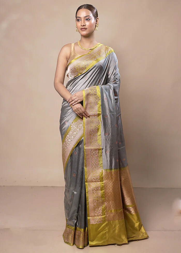 Grey Handloom Katan Pure Silk Saree With Blouse Piece - Image 2